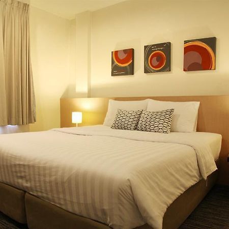 בנגקוק 24 Inn Hotel מראה חיצוני תמונה