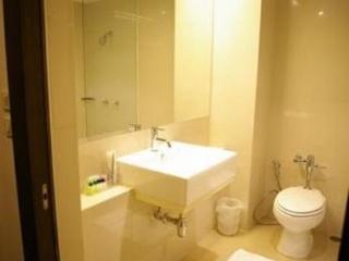 בנגקוק 24 Inn Hotel מראה חיצוני תמונה