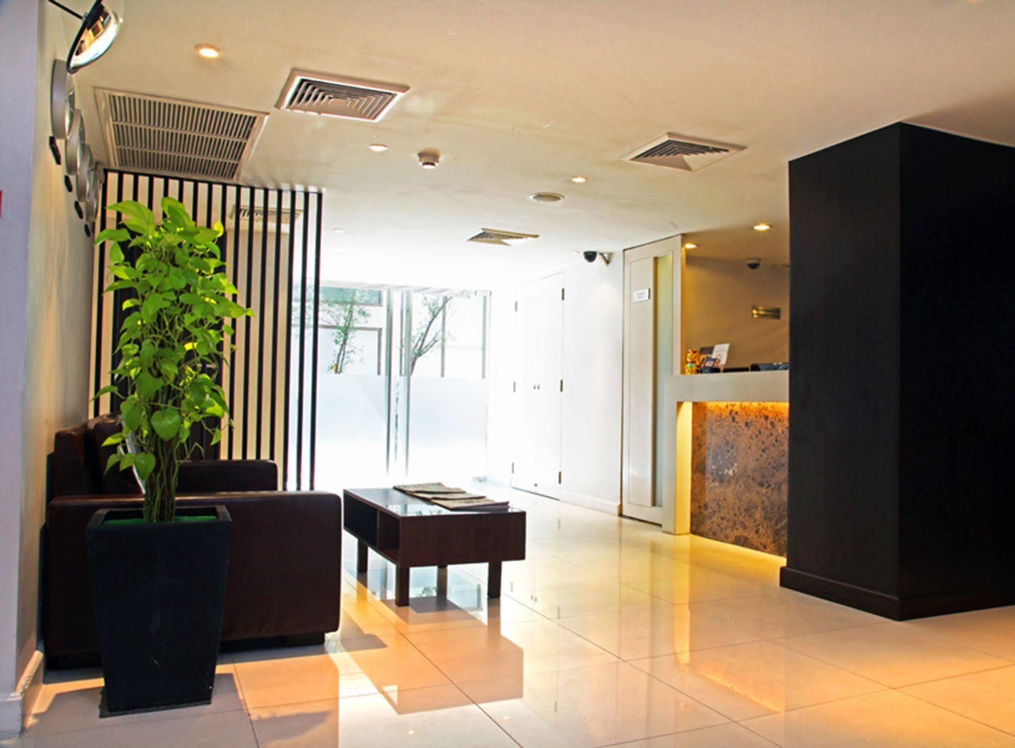 בנגקוק 24 Inn Hotel מראה חיצוני תמונה