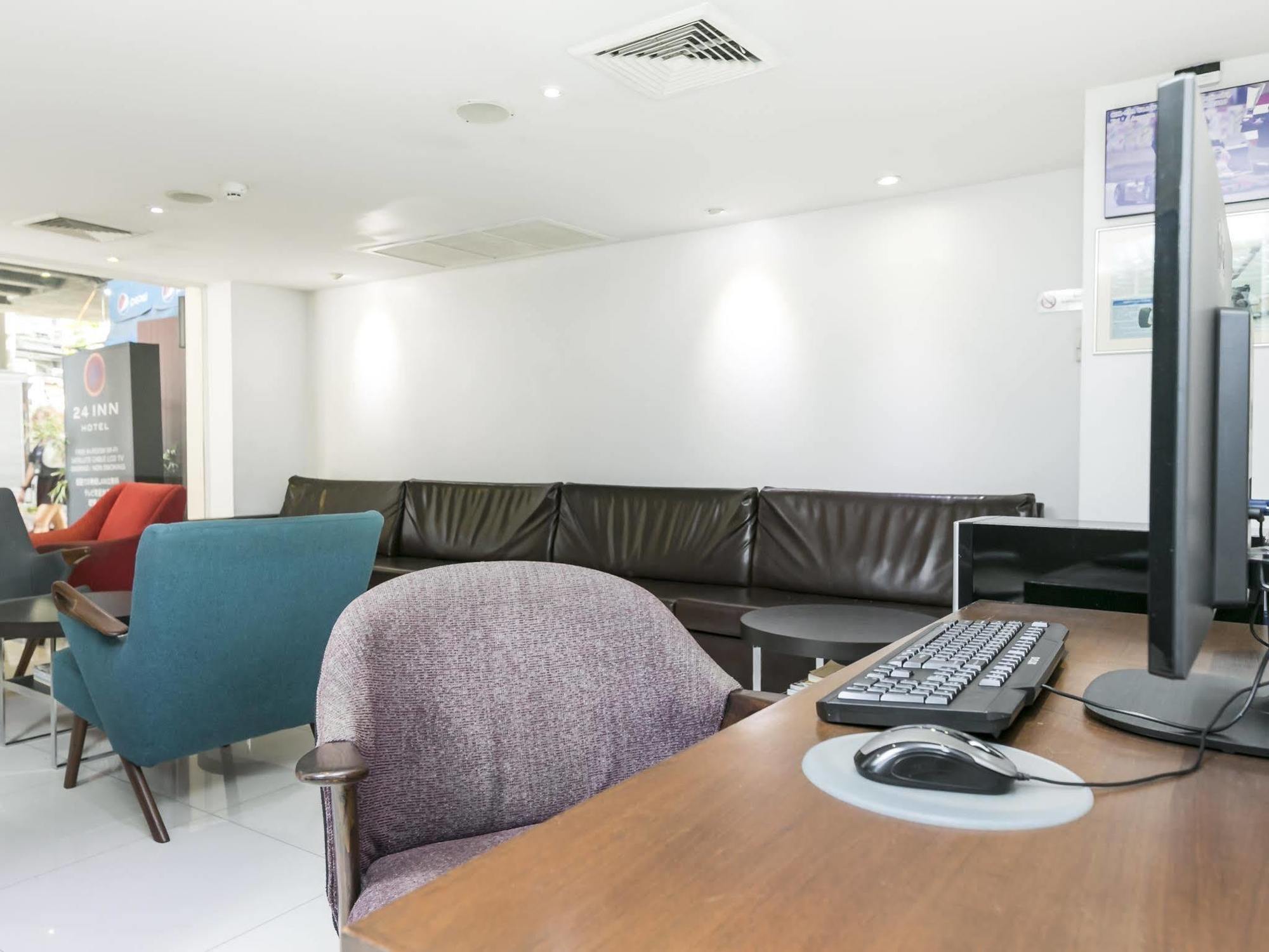 בנגקוק 24 Inn Hotel מראה חיצוני תמונה